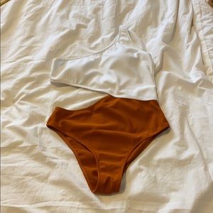 One piece bathing suit